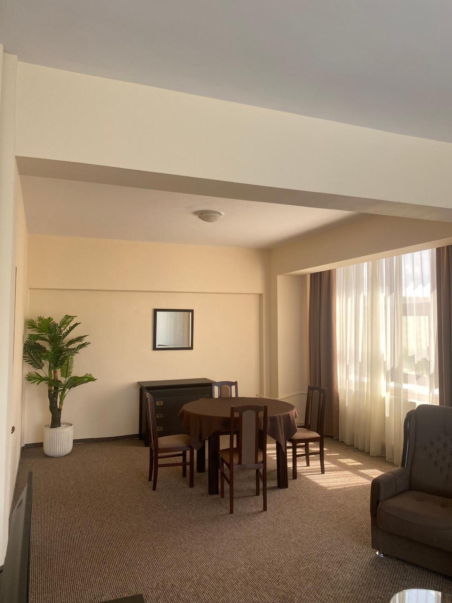 Hotel Diana Bistriţa المظهر الخارجي الصورة