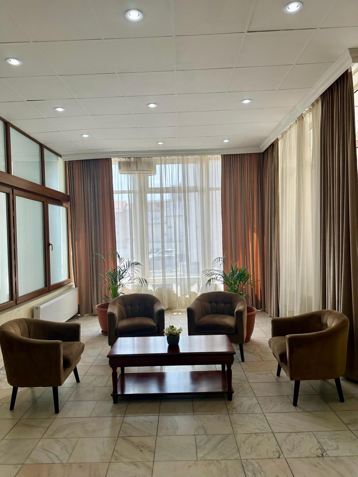 Hotel Diana Bistriţa المظهر الخارجي الصورة